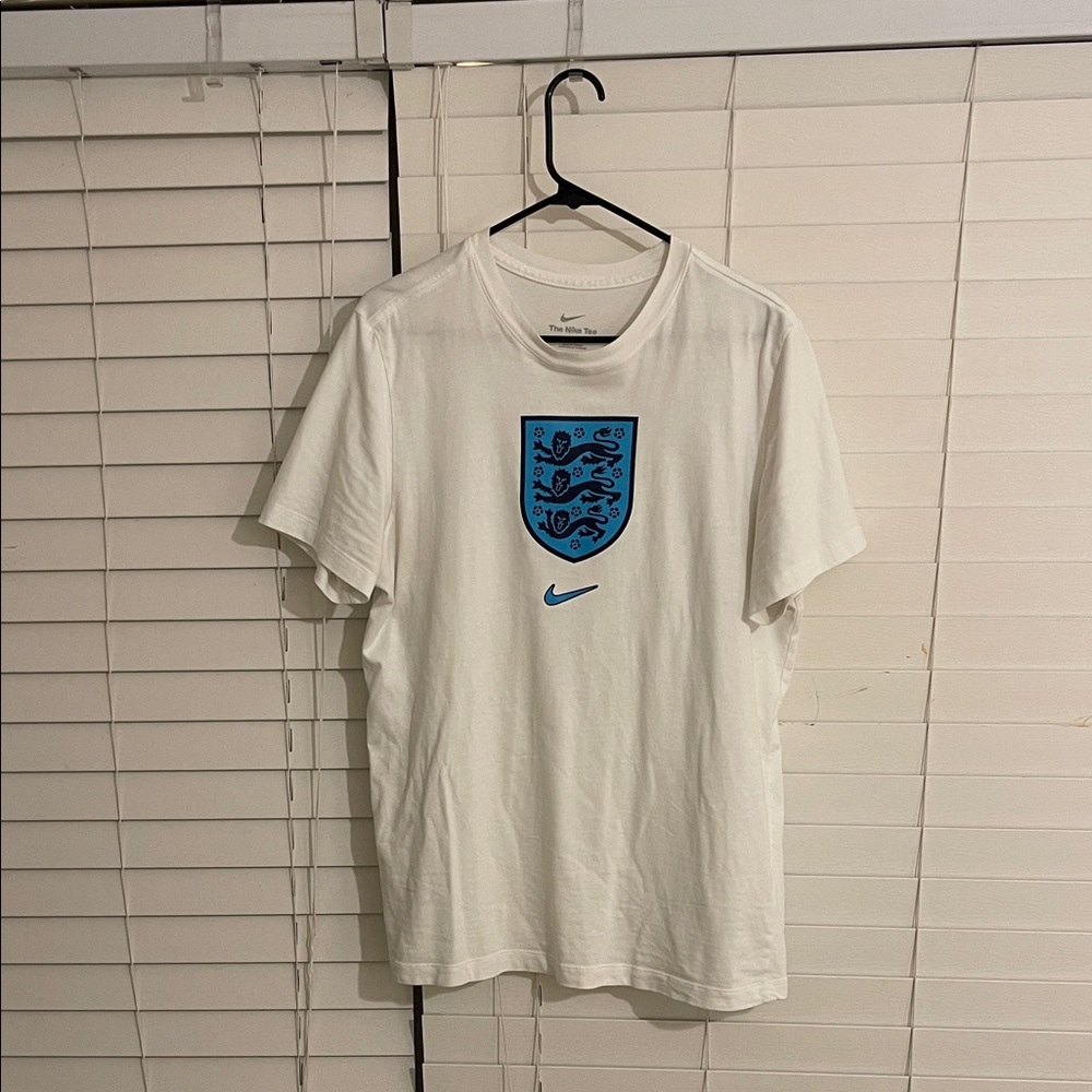 Nike England Crest T-Shirt